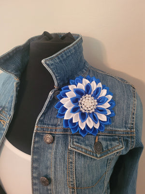 Large Blue & White Flower Brooch