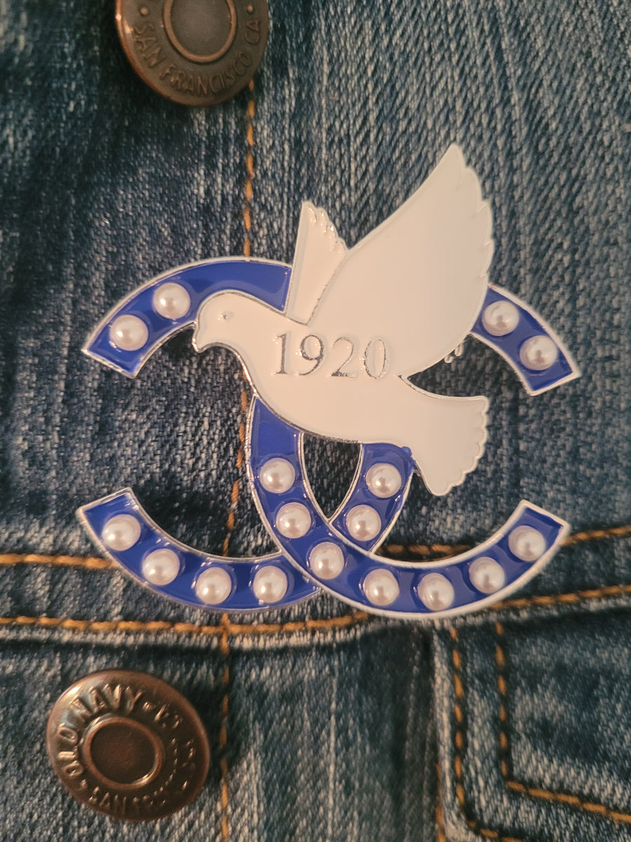 Chanel/Dove Pin